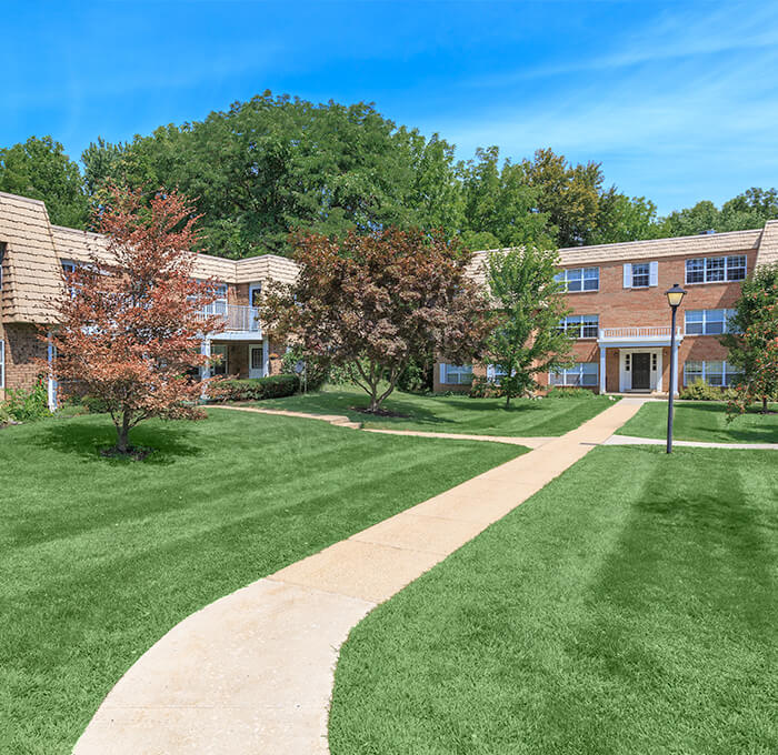 Kensington Club Apartments in Lancaster, PA