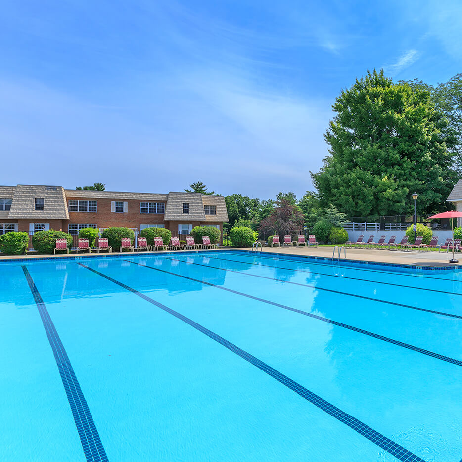 Kensington Club Apartments in Lancaster, PA